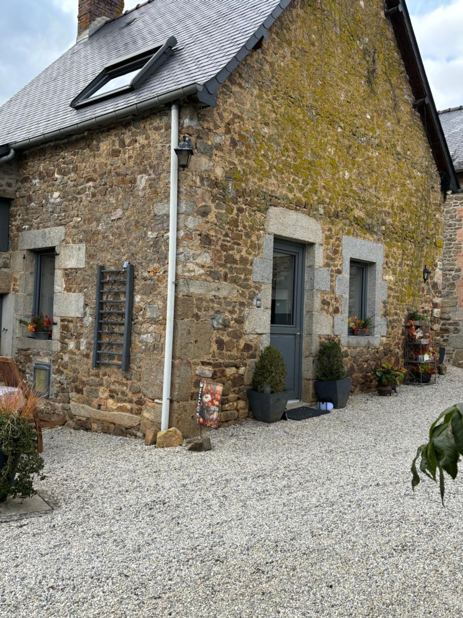 Gite Le Patis Pré-en-Pail Zewnętrze zdjęcie